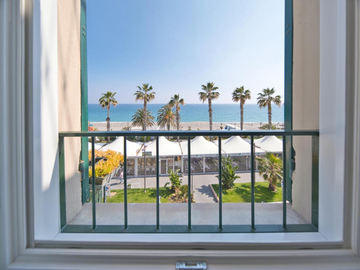 Medusa Apartment - Lungomare Finale Ligure Dış mekan fotoğraf